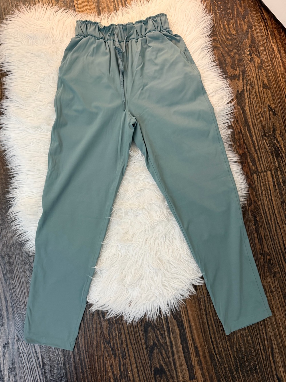 lululemon athletica Lululemon Women's Keep Moving High-Rise in Sage Green